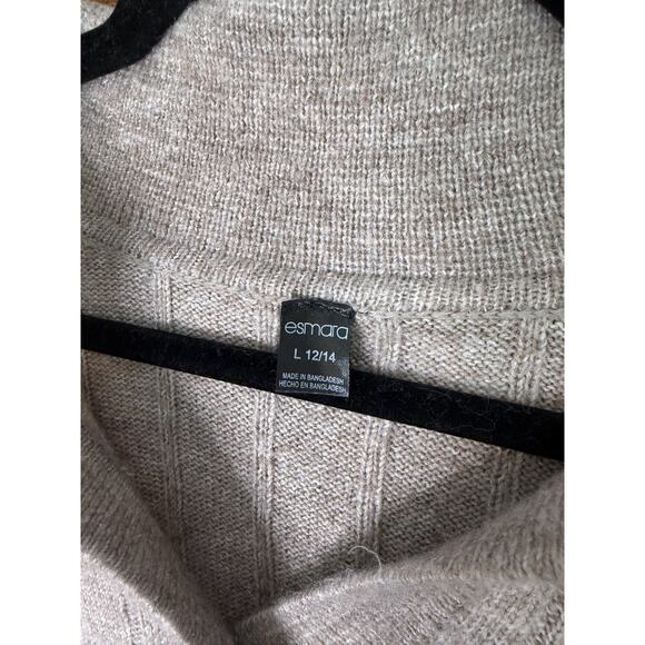 esmara Short Sleeve Sweater Size 12/14 Beige Collared Soft - Picture 4 of 5